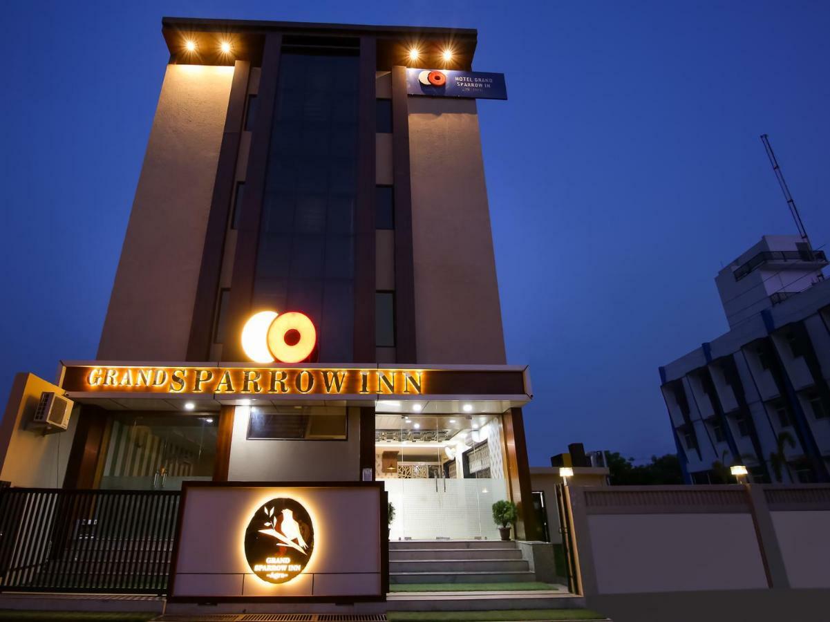 Hotel Grand Sparrow Inn Agra  Esterno foto
